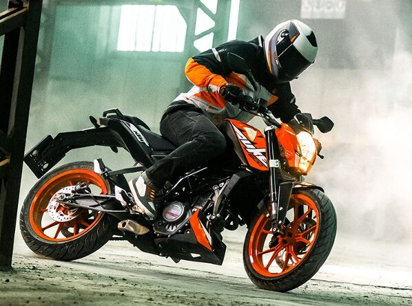 KTM 200 Duke Pros & Cons