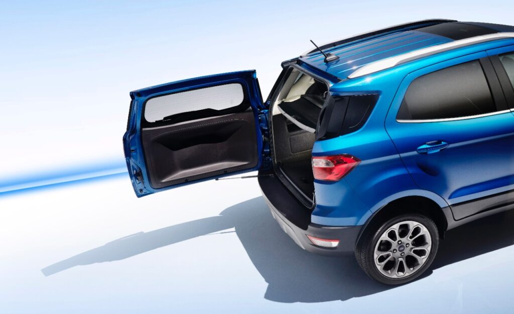 2017-ford-ecosport-facelift-tailgate