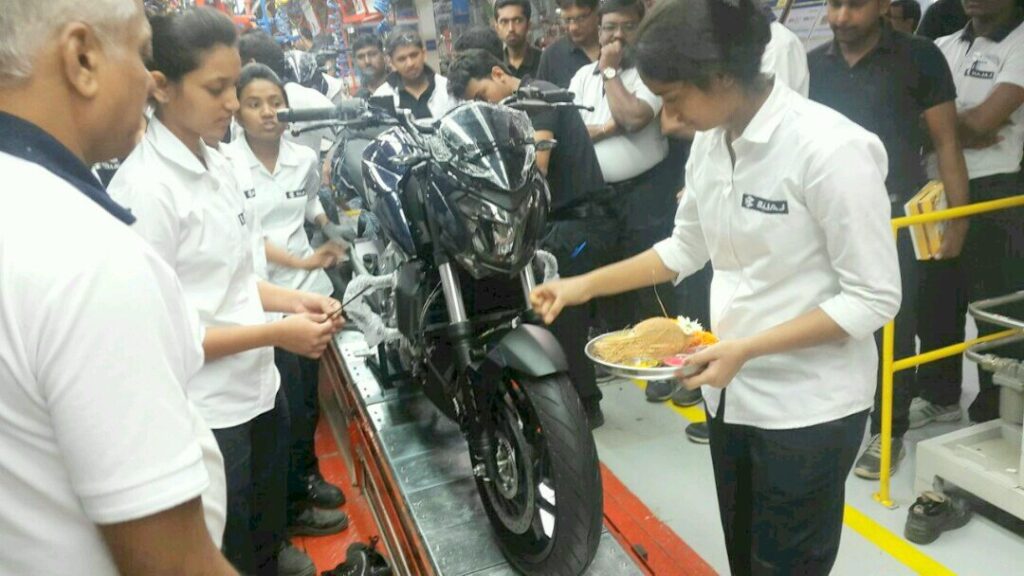 bajaj-dominar-400-production-starts-1