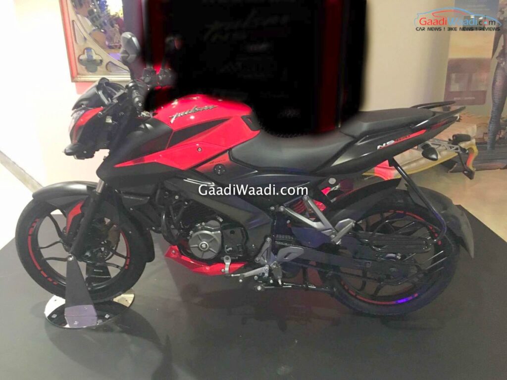 new-bajaj-pulsar-160-ns-1