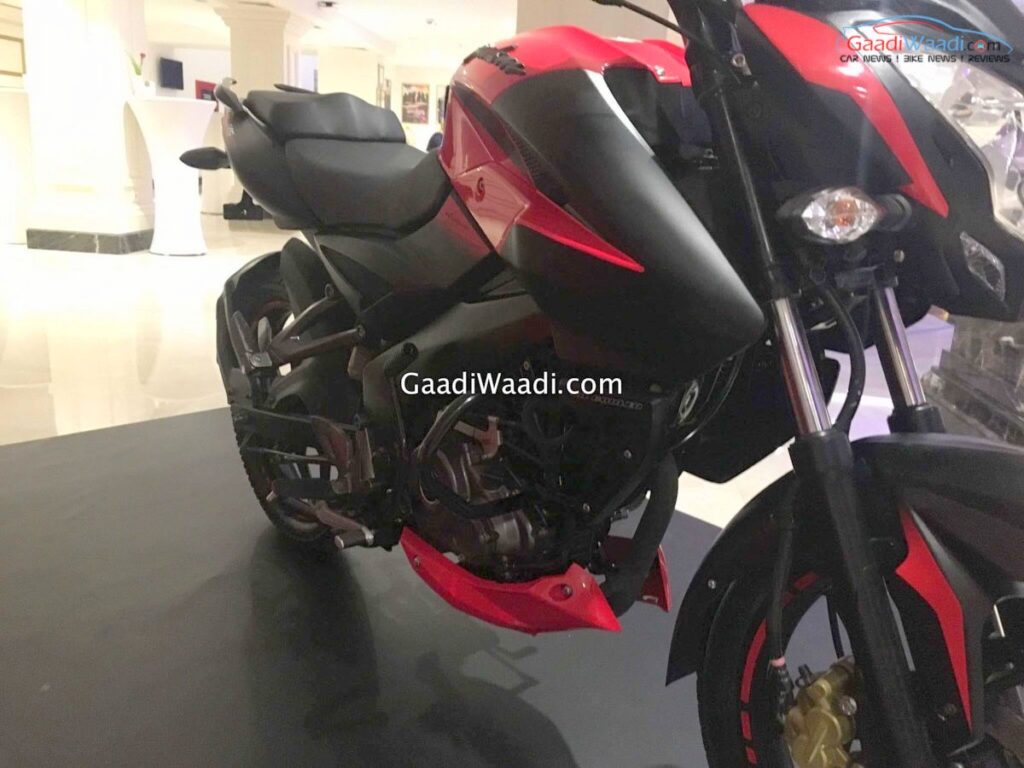 new-bajaj-pulsar-160-ns-12