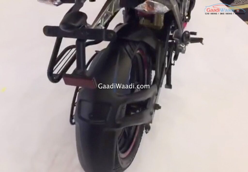 new-bajaj-pulsar-160-ns-17