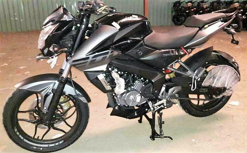 pulsar 200 ns tail panel price