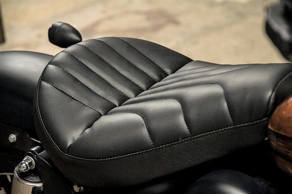 classic 350 seat cover design