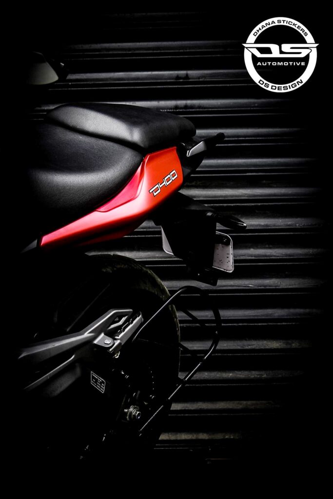 Bajaj-Dominar-400-Wrap-DS-Design-6