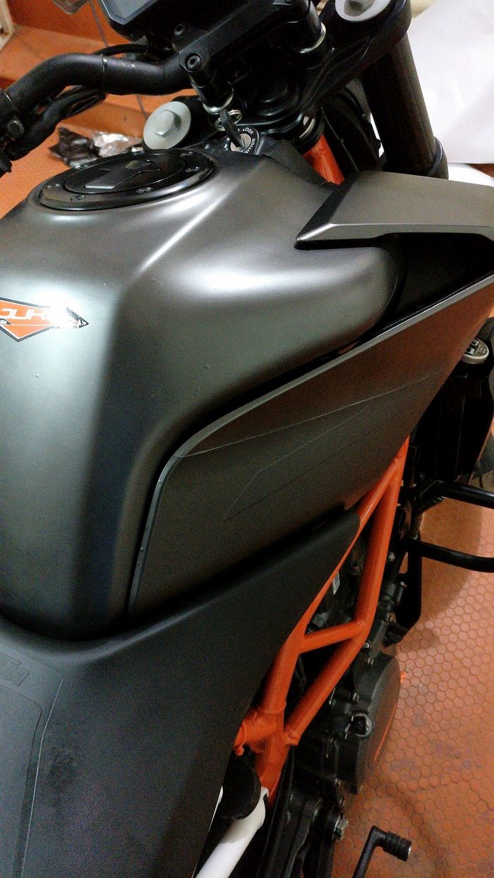 Matte Black KTM 390 Duke