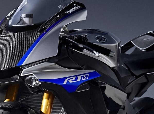 Yamaha YZF-R1M Online Bookings