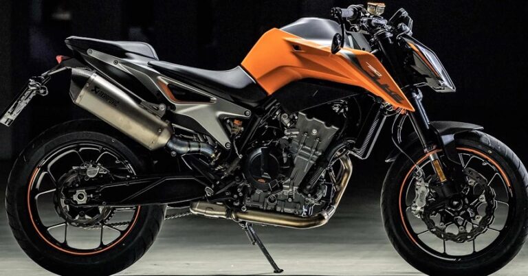 500cc Twin Cylinder KTM Duke & RC Sport Bikes in the Making