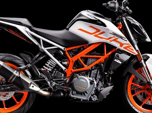 KTM Duke 390 IMOTY 2018