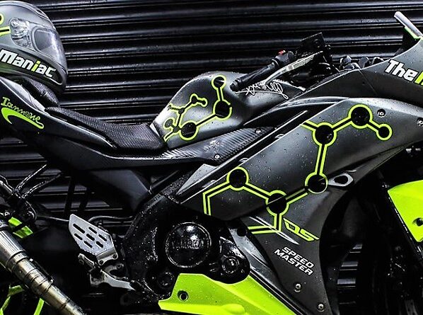 Meet Yamaha R15 'The Maniac' by DS Design