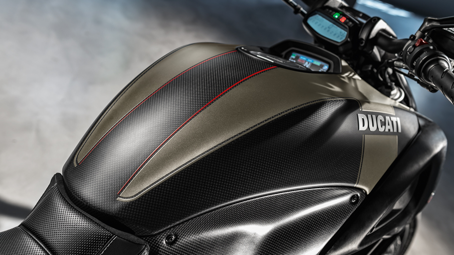 2018 Ducati Diavel Carbon