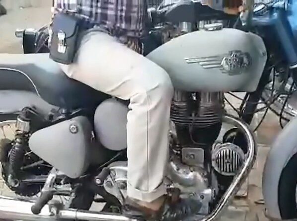 Royal Enfield Bullet with Reverse Gear