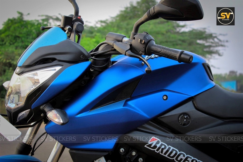 Metallic Blue Bajaj Pulsar NS200