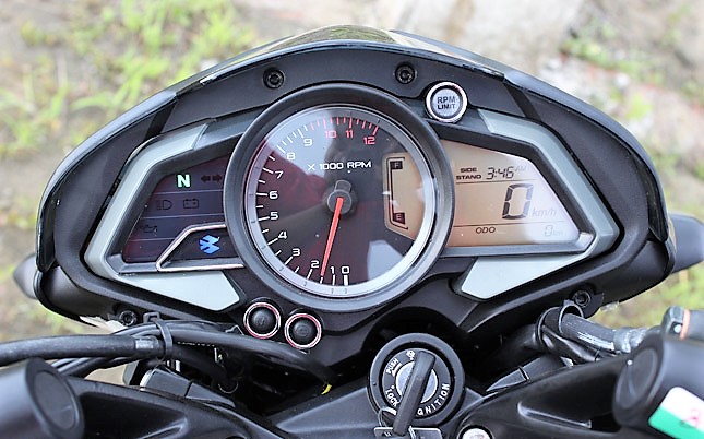 Bajaj Pulsar NS160 Console