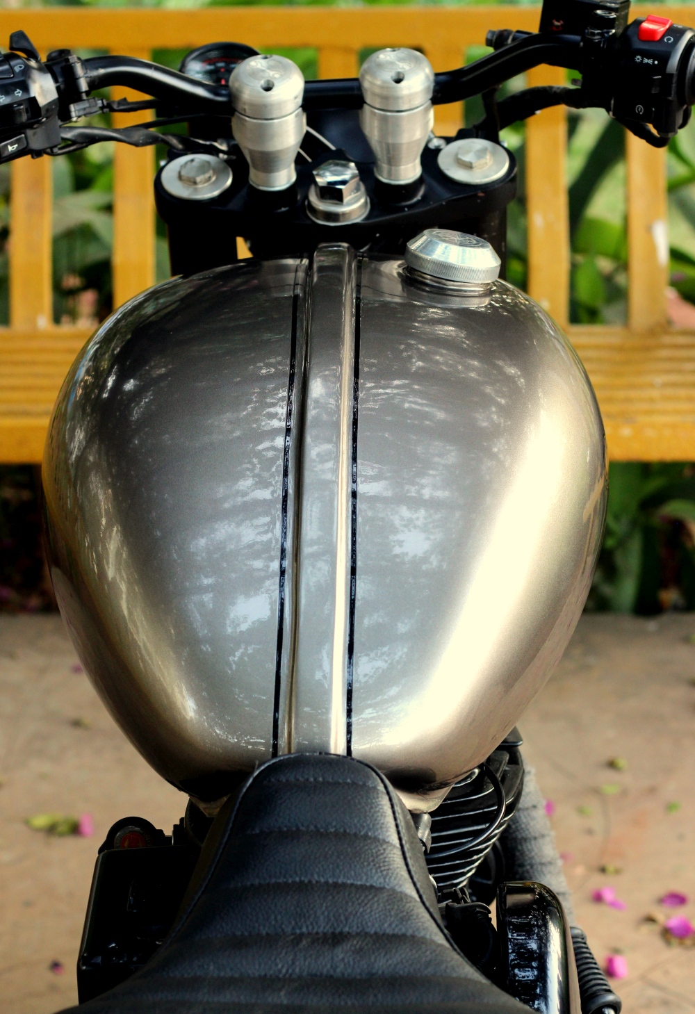 Royal Enfield Throttle