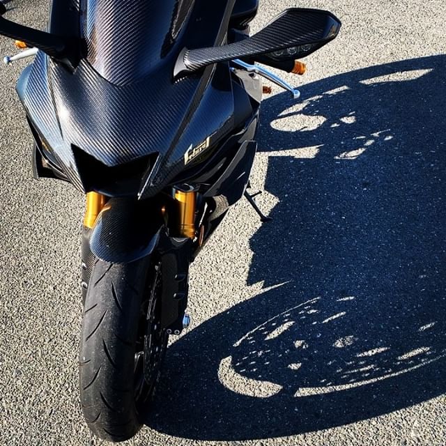 Yamaha R6 Carbon