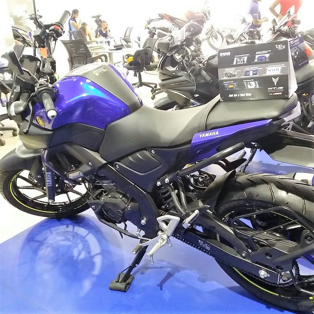 Red Yamaha MT-15