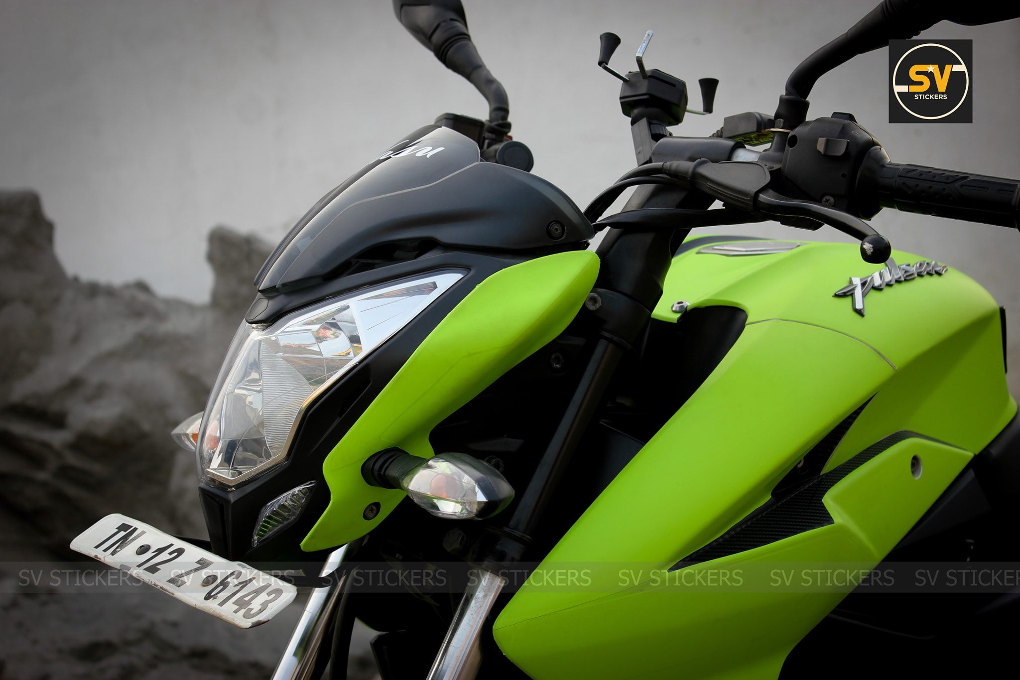 Meet Fluorescent Green Bajaj Pulsar Ns0 Streetfighter