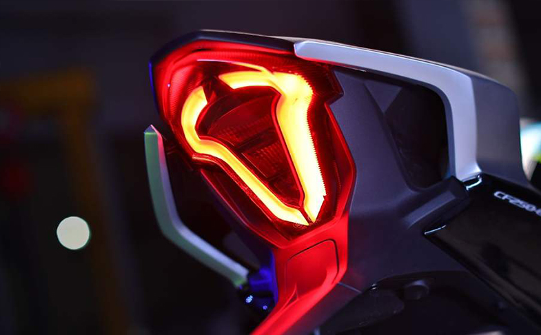 CFMoto 300 SR Tail Light