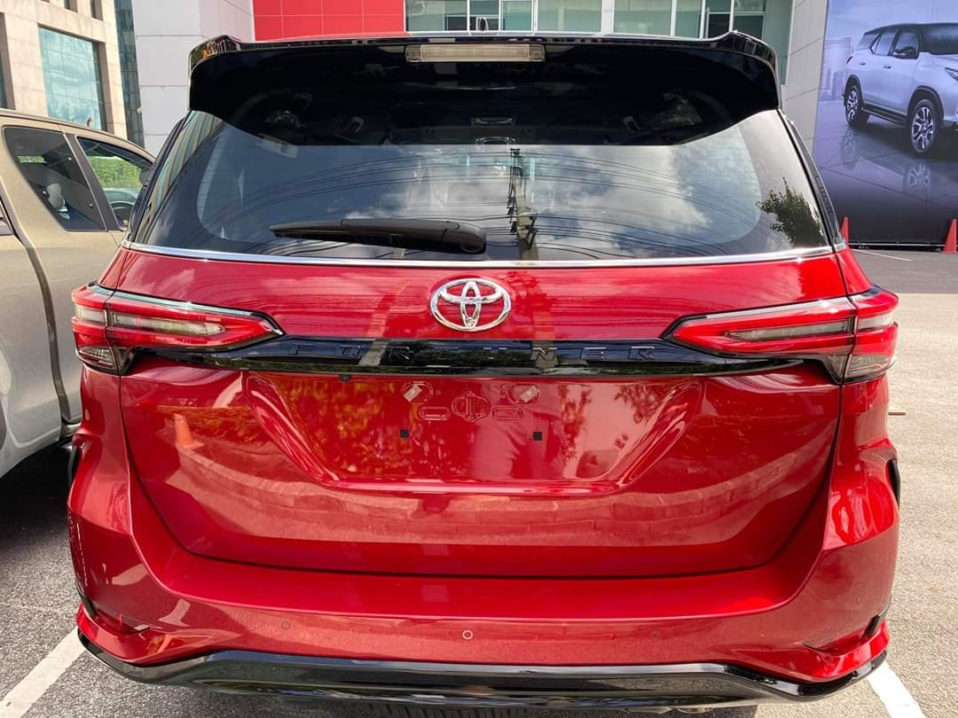 Emotional Red Toyota Fortuner Legender