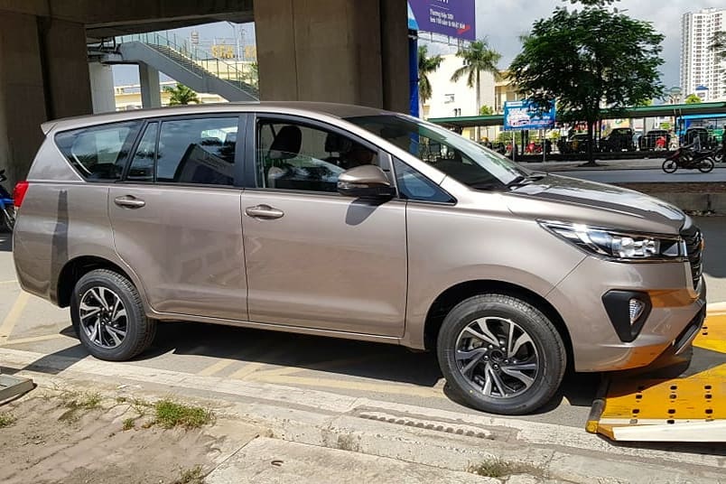 2021 Toyota Innova Crysta