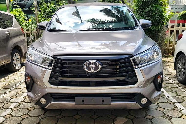 2021 Toyota Innova Crysta