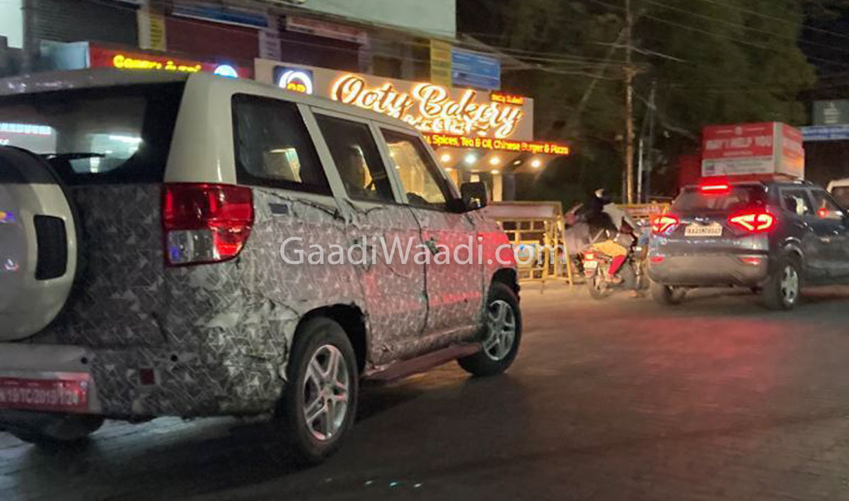 2021 Mahindra TUV300 Rear 3-Quarter View