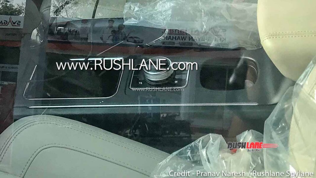 2021 Mahindra XUV500 Spotted