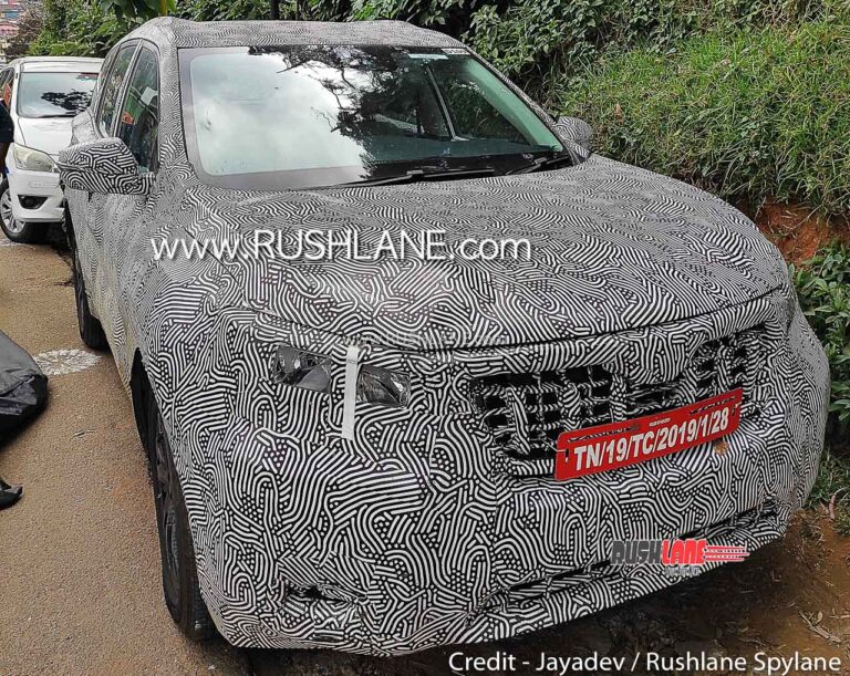 2021 Mahindra XUV500 Spotted