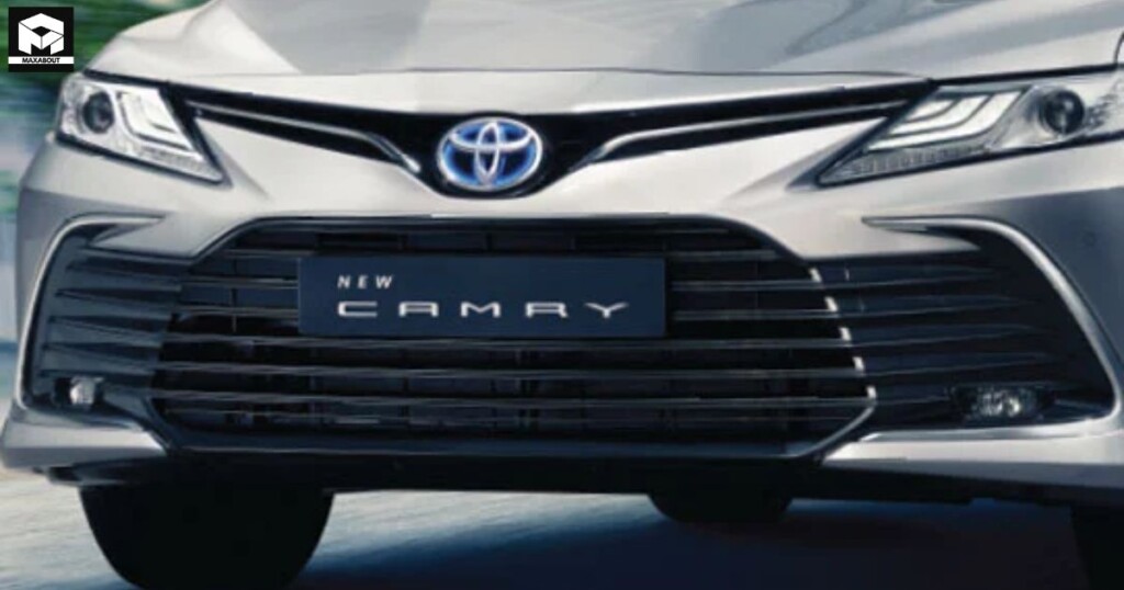 Toyota Camry Grille and LED Headlights