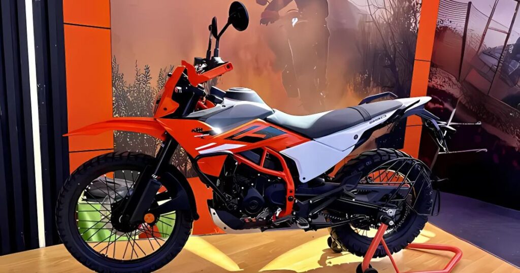 KTM 390 Adventure and 390 Enduro R: Unofficial Bookings Begin Ahead of 2025 Launch